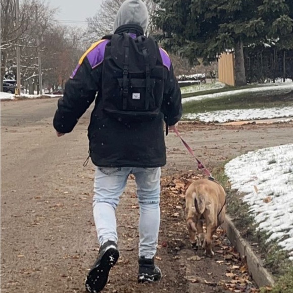 Meet your Posher, Kolten - Picture 1 of 1